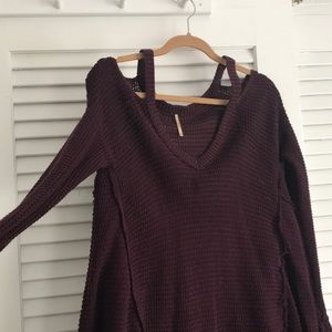 Knit maroon open shoulder swing sweater